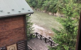 4 Mountains Hotel